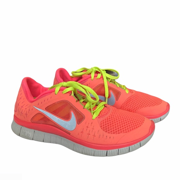 Nike Shoes - Nike Free Run 3